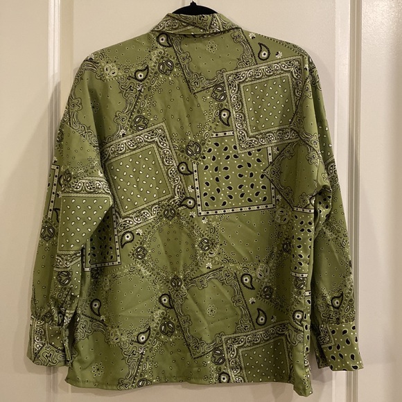 Boohoo Bandana Print Button-down - Green, black and white - Picture 4 of 4